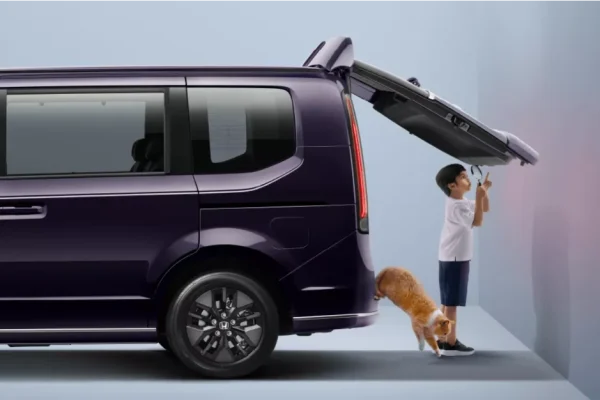 Honda STEP WGN e:HEV